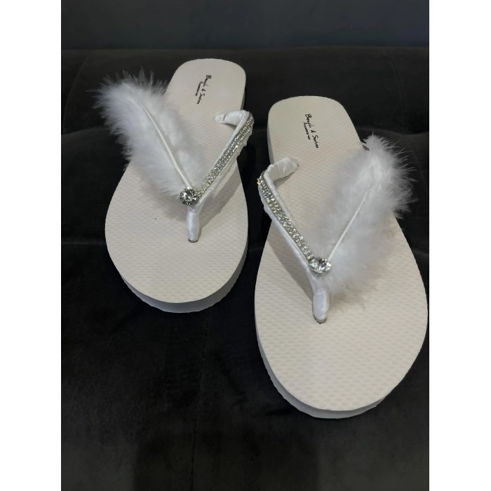 ΝΥΦΙΚΕΣ - ΣΑΓΓΙΟΝΑΡΕΣ | 002-07