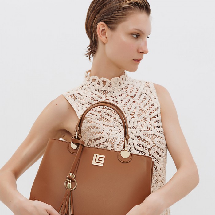 Guy Laroche Δερμάτινη Τσάντα Ώμου GL-8228 - Ταμπα Guy Laroche Δερμάτινη Τσάντα Ώμου GL-8228 - Ταμπα