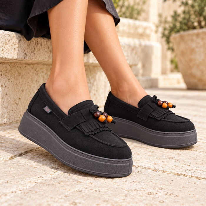 Γυναικεία Μποτάκια Flatform Μαύρα με Διακοσμητικές Χάντρες  by Laura Biagiotti   LB-9847