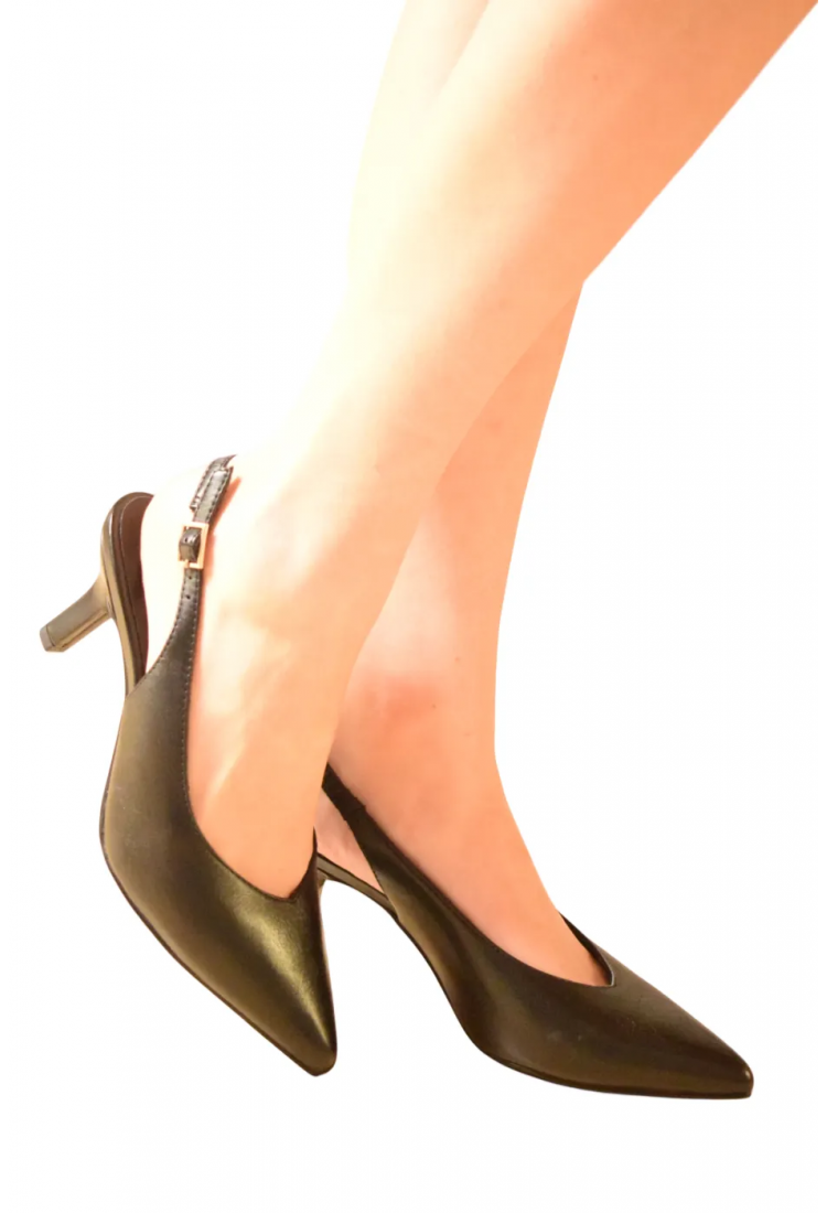 Εξώφτερνες δερμάτινες Γόβες Marco Tozzi με 5,5 cm τακούνι  |   2-29648-46