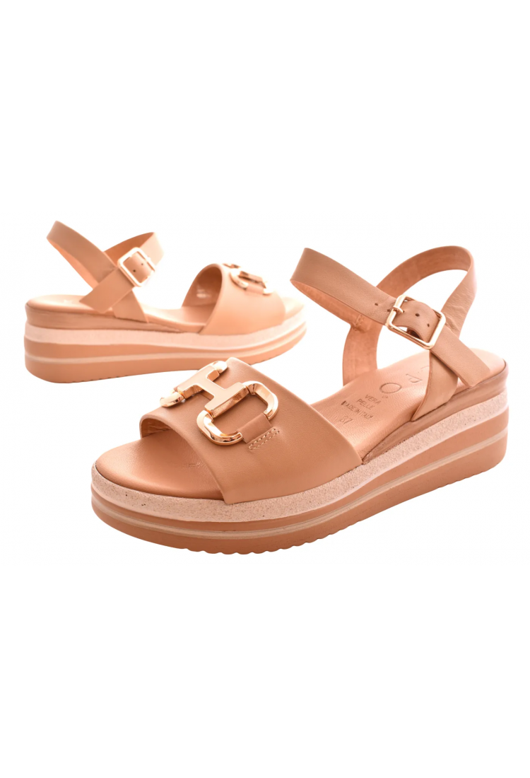 Γυναικεία Δερμάτινα  Πέδιλα με Χρυσή Αγκράφα & Ανατομικό Πάτο | 18207-Ε6