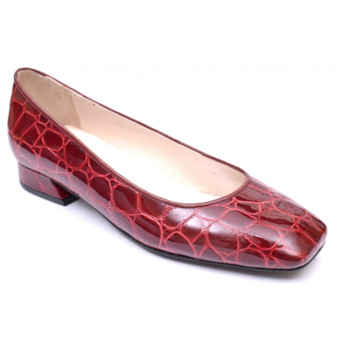 Lara red από τον Trace - Κοκκινο