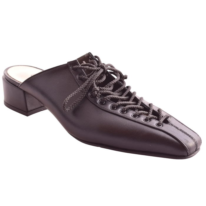 Γυναικεία Δερμάτινα Mules με διακοσμητικά γορδόνια , 4 εκ Ελληνικής Κατασκευής Βαβουλάς  | 45.028-VAV - Μαυρο