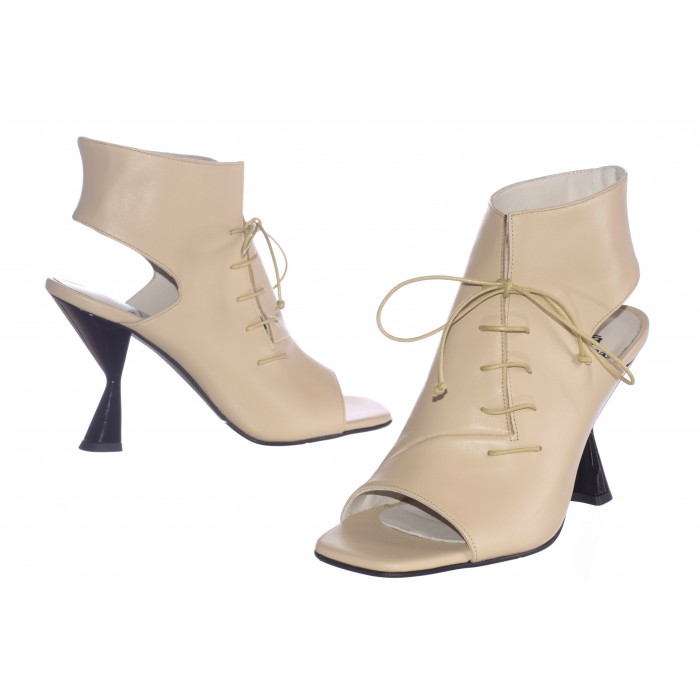 Πέδιλα Δερμάτινα τακ. 9,5 εκ  by Vavoulas   | 45.095 - Μπεζ